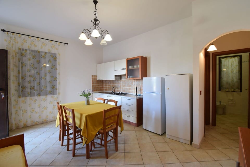 Autumn, Kitchen, Living Room, Spring, Summer