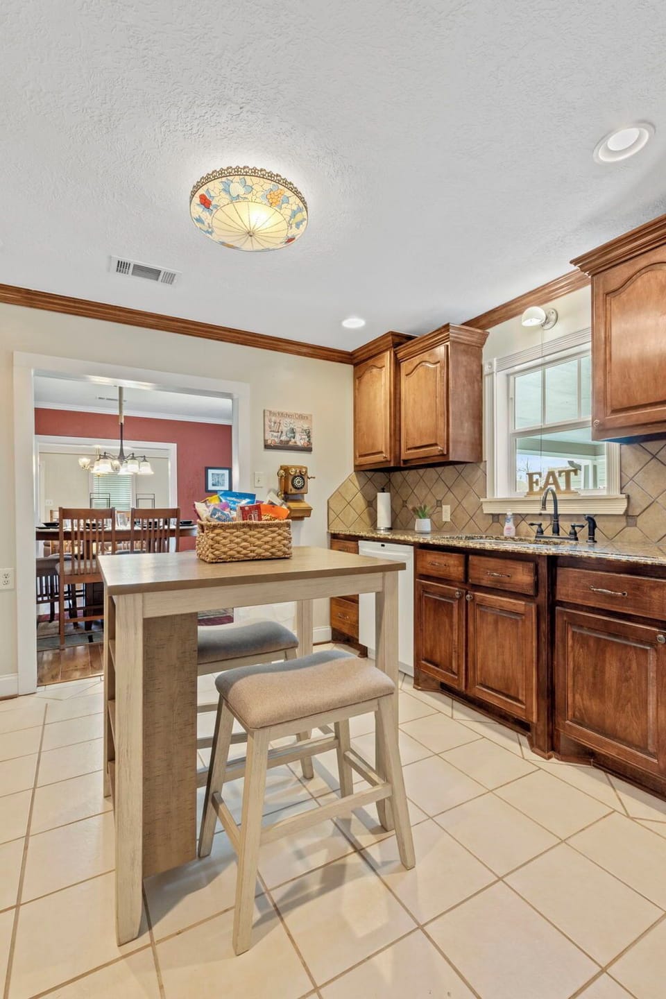Kitchen (Open Floor Plan - Alternate View) 