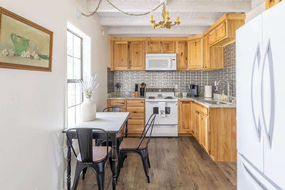 The Reed has a full kitchen with Kuerig coffee machine, and full-size refrigerator/freezer and gas oven/stove top.