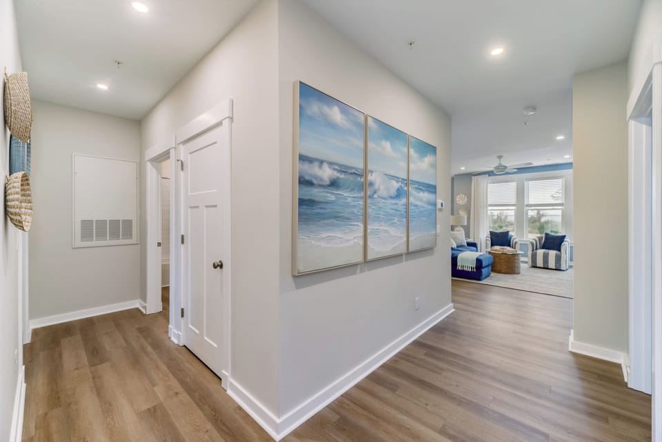 Lovely Decorate Hallway