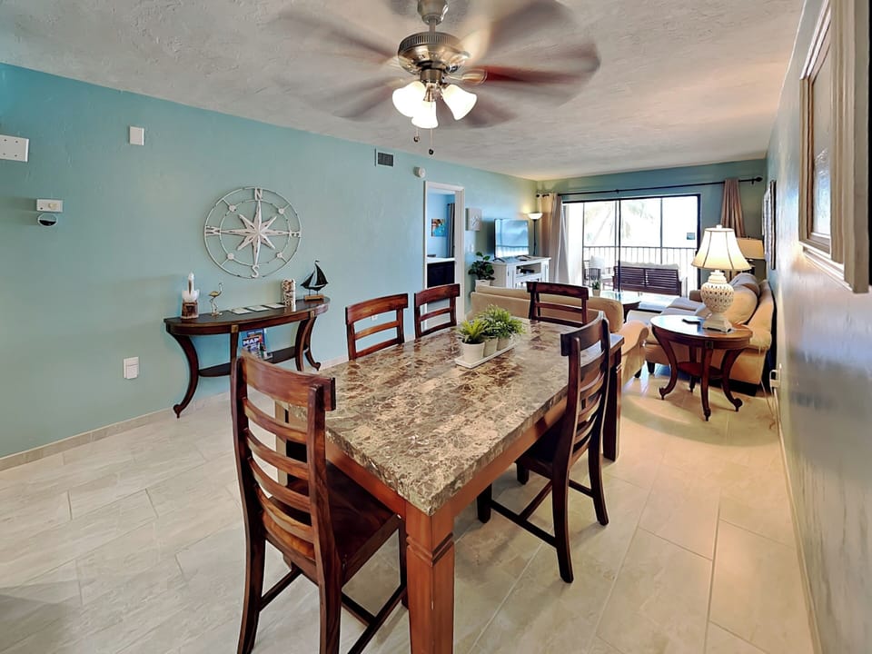 Open and Inviting Floor Plan