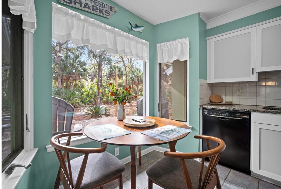 Breakfast Nook