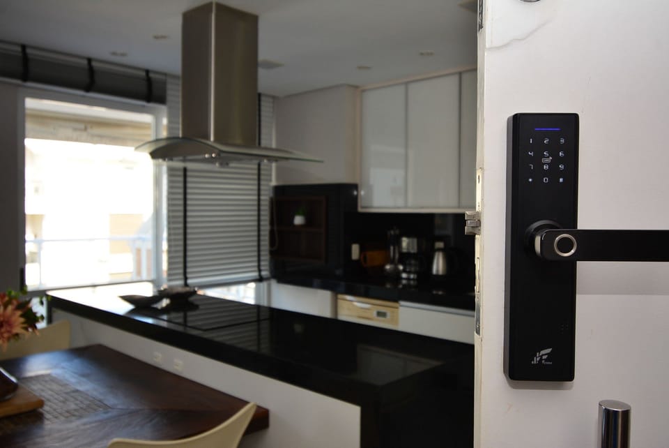 Kitchen or kitchenette,Dining area