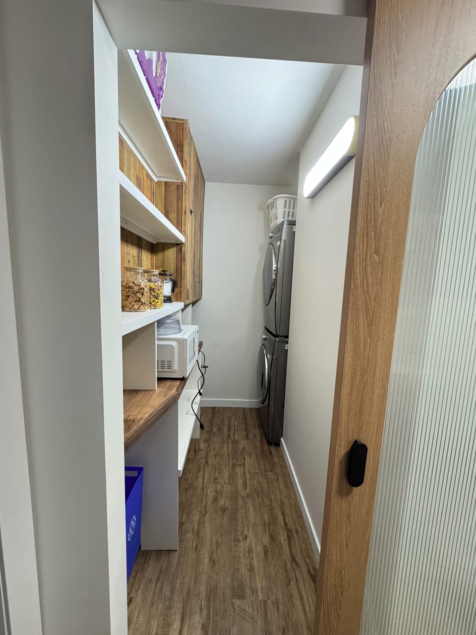 Butler’s Pantry and Laundry