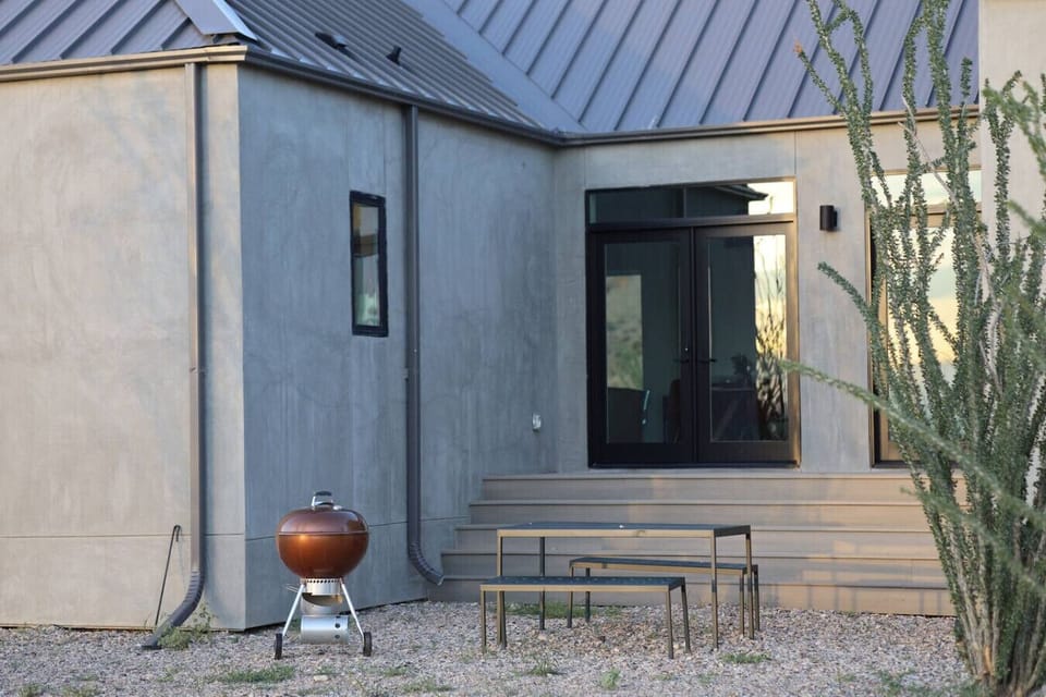 Outdoor table for dining