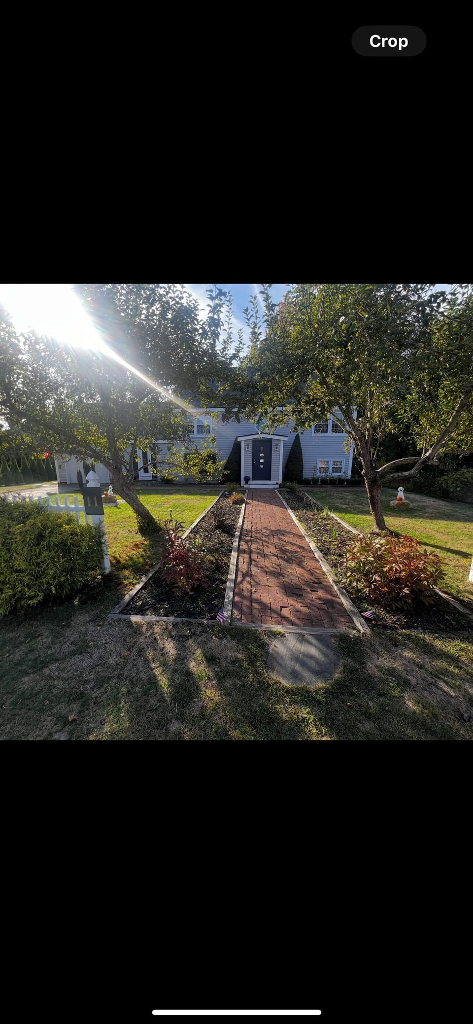 Autumn photo front of the house.