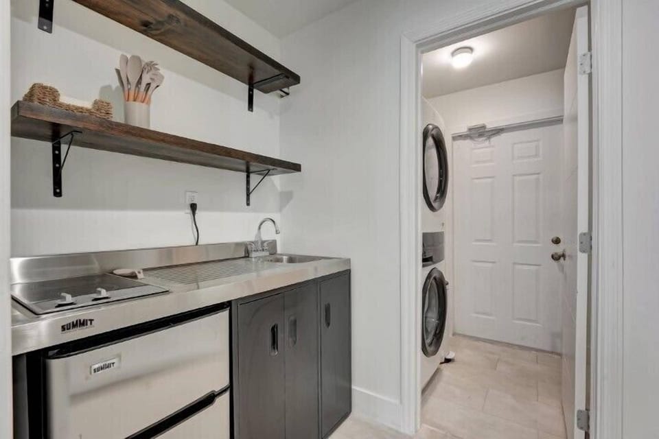 Kitchenette