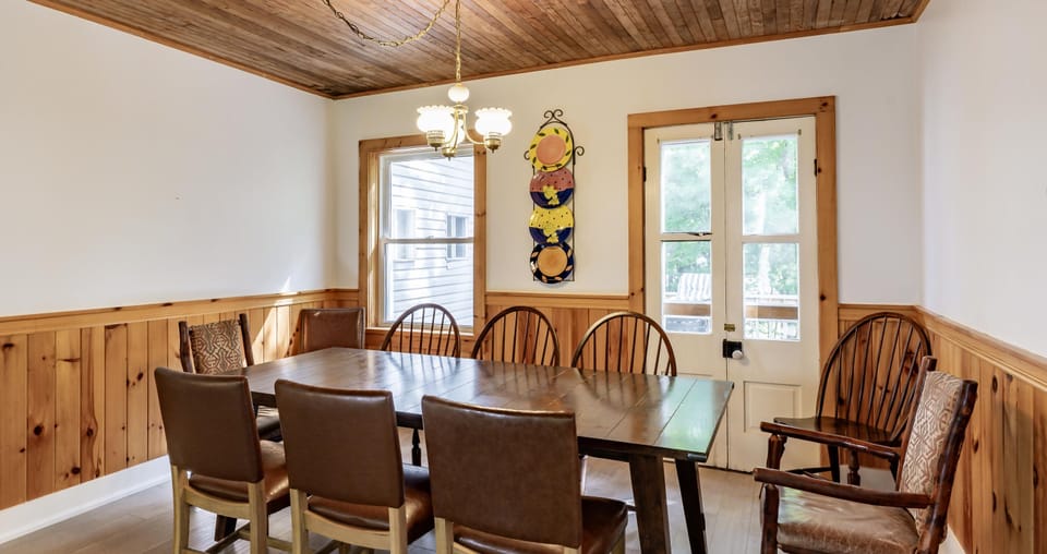 Dining Room (2)