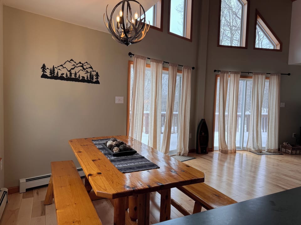 Dining area w/Sliding glass doors to deck