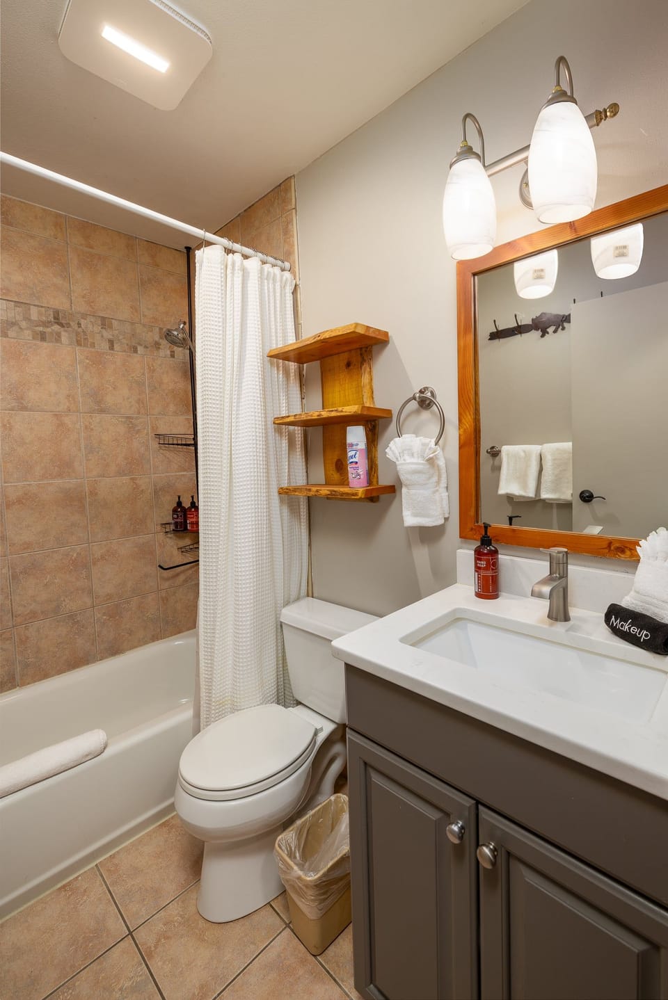Soak in the tub | Main Level