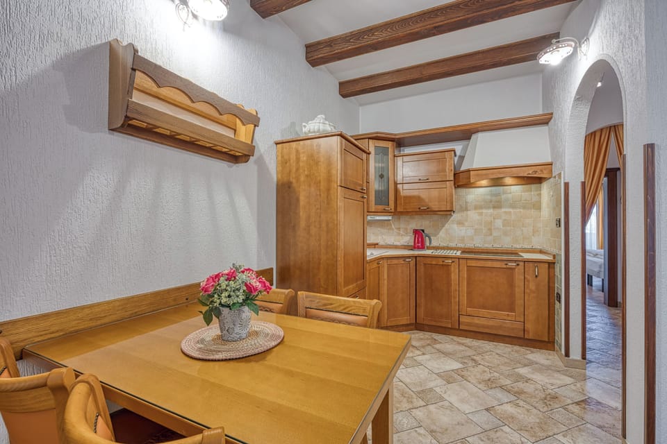 Kitchen and dining area