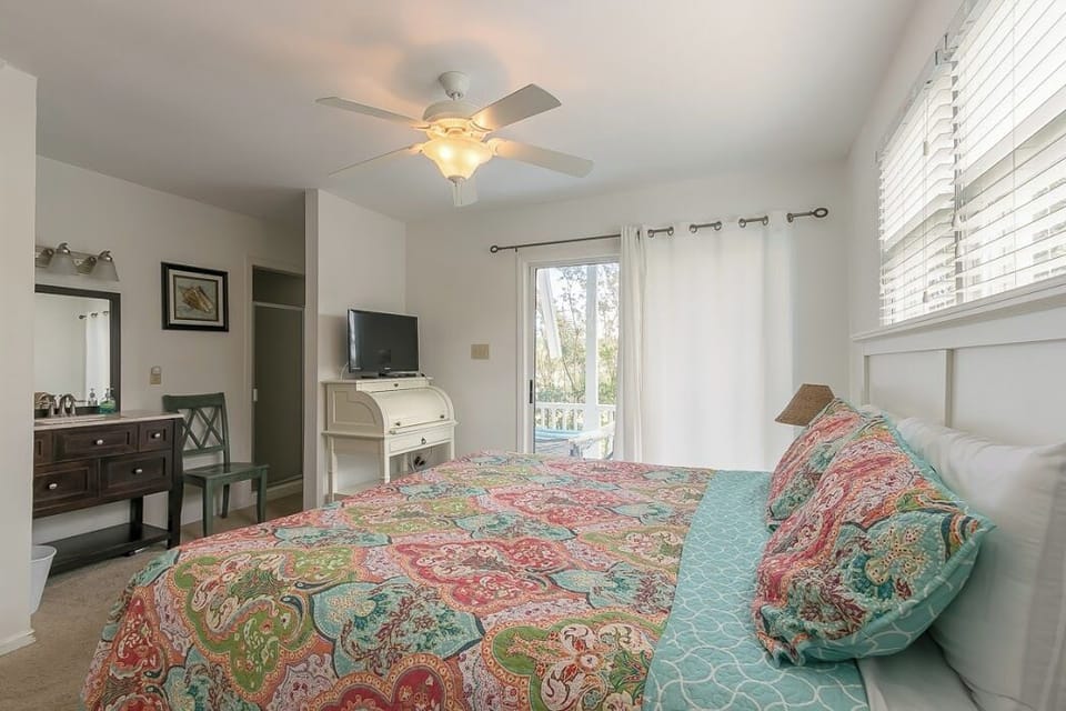 another view of bedroom 3 with bath 3