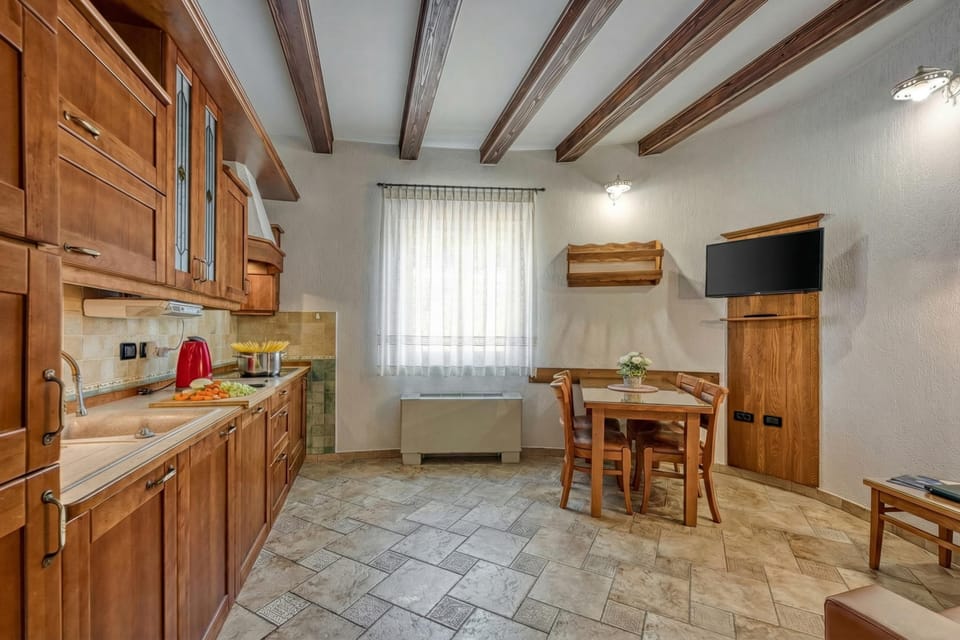 Kitchen and dining area