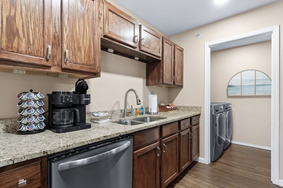 Morning light and absolute quiet. ☕️ Our modern kitchen is the perfect home base for a slow family breakfast. Fully equipped for easy meals, it`s a peaceful space where you can enjoy each other`s company before the day`s fun.