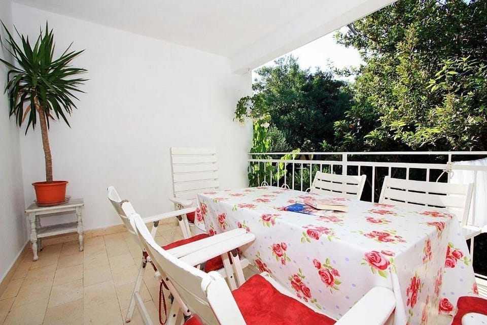Terrace 2