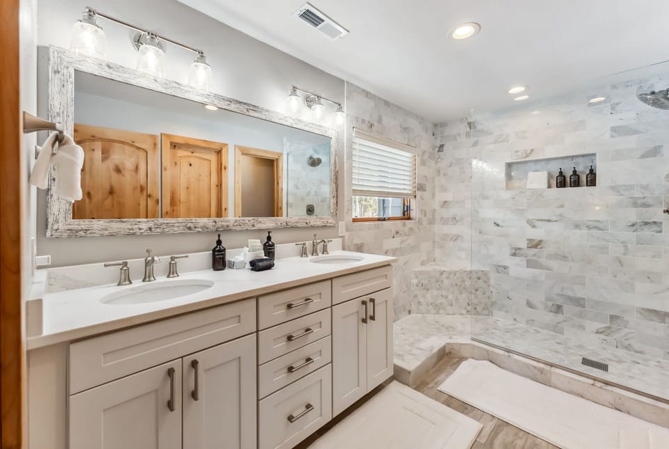 Bathroom 2: Full bath, connected to bedroom 1, third floor (master bathroom)