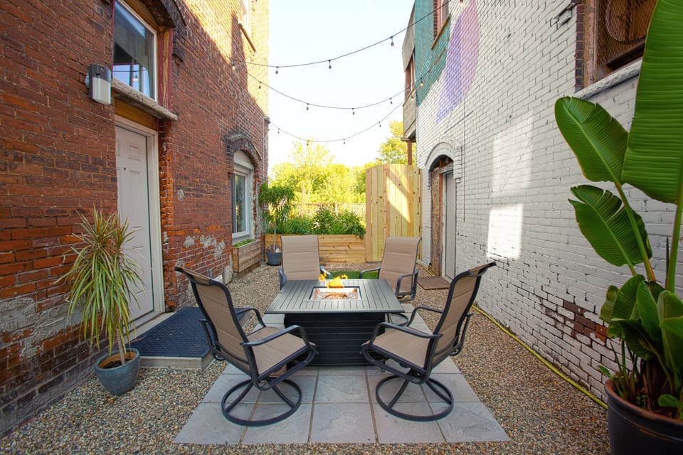 Another angle of our private outdoor alley area. 