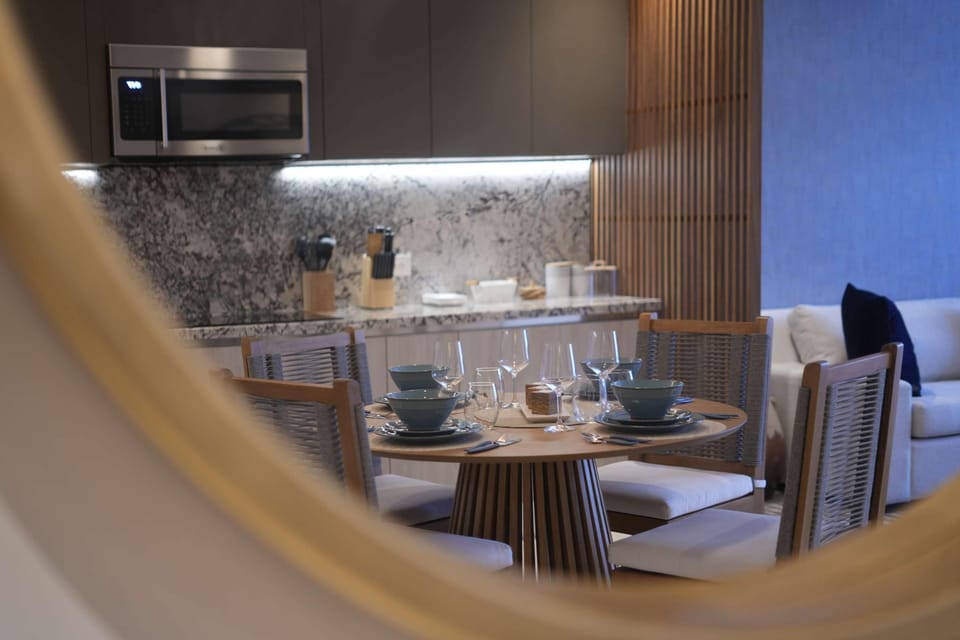 Detalles del comedor y cocina 