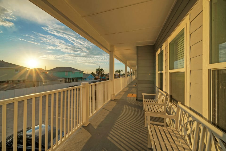 Balcony views, sunset hour. (Costa Bahia 207)