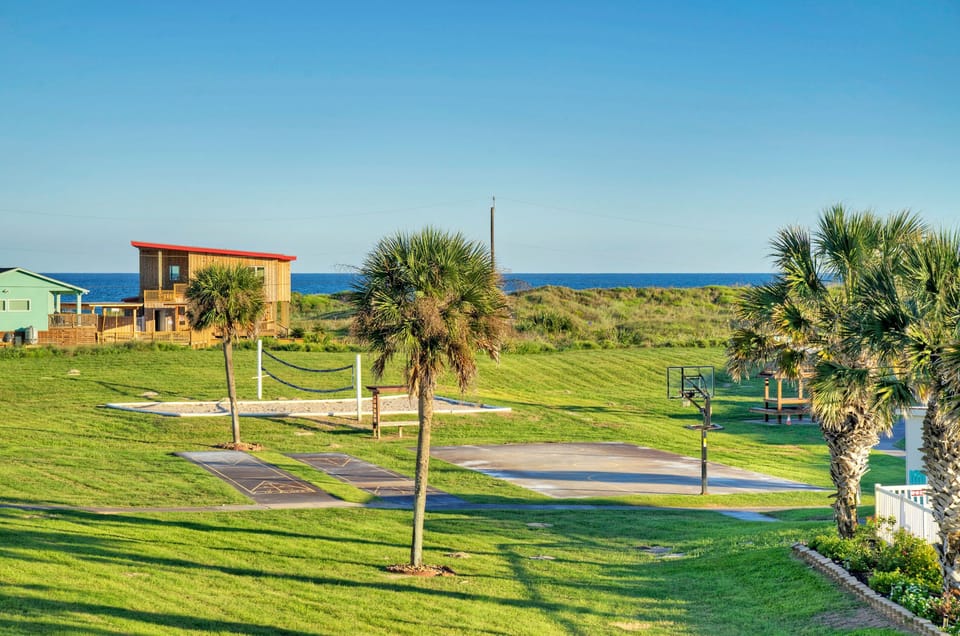 Gulf Views. (Blue Water Bliss)