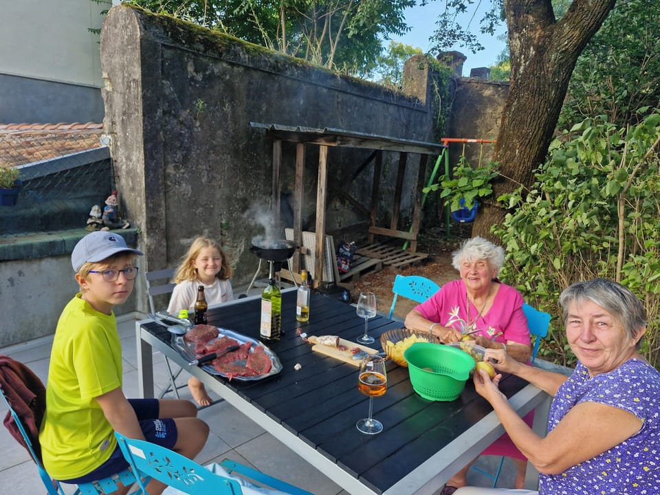 Outdoor dining