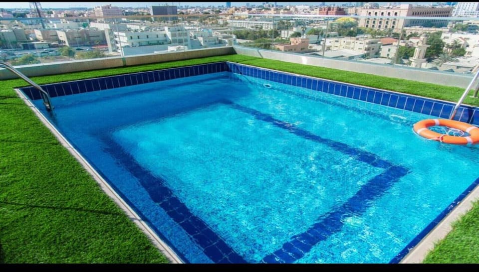 Holiday Home Swimming Pool