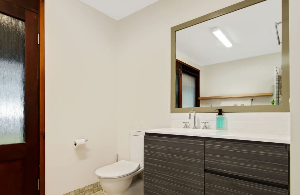 Bathroom / Laundry