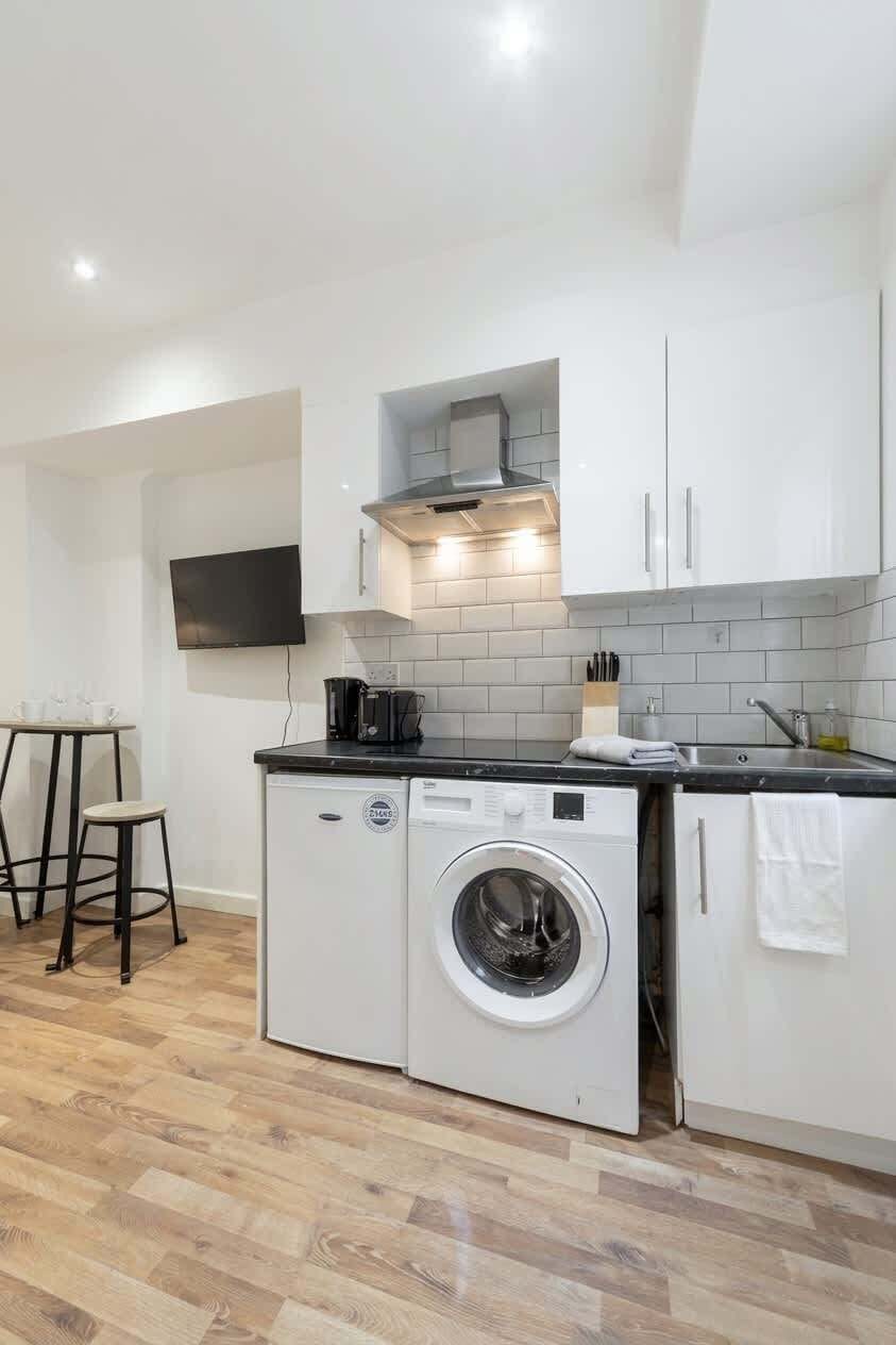 Kitchenette