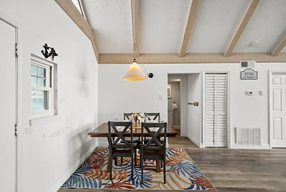Create lasting memories around the dining table