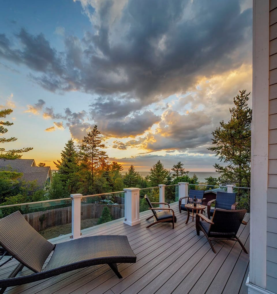 Second floor deck 2