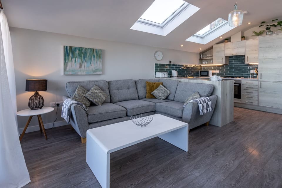 5 Lighthouse View Living Room Seating Area Alt View