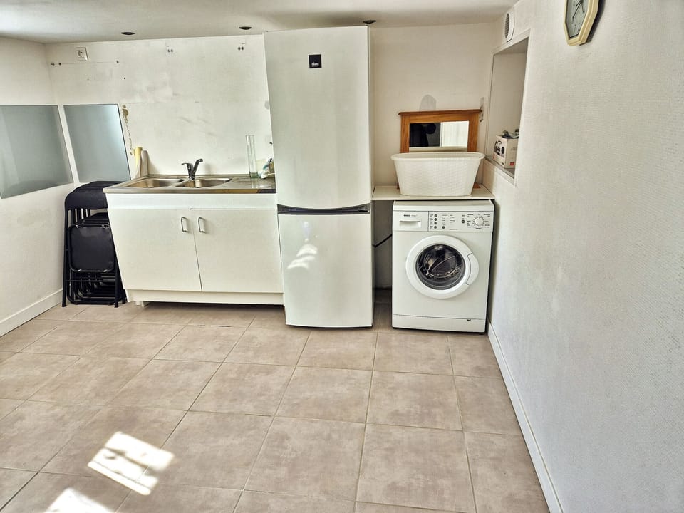Laundry room on garden level