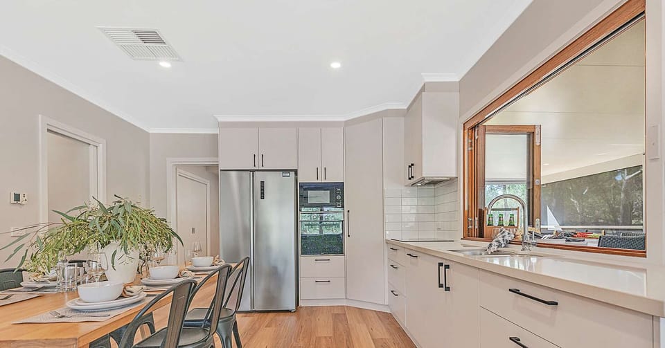 Dining area / Kitchen