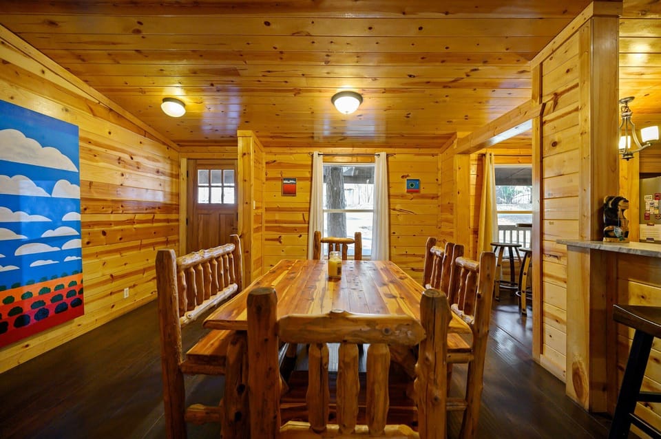 Make mealtime memories together at the dining table, seating 6