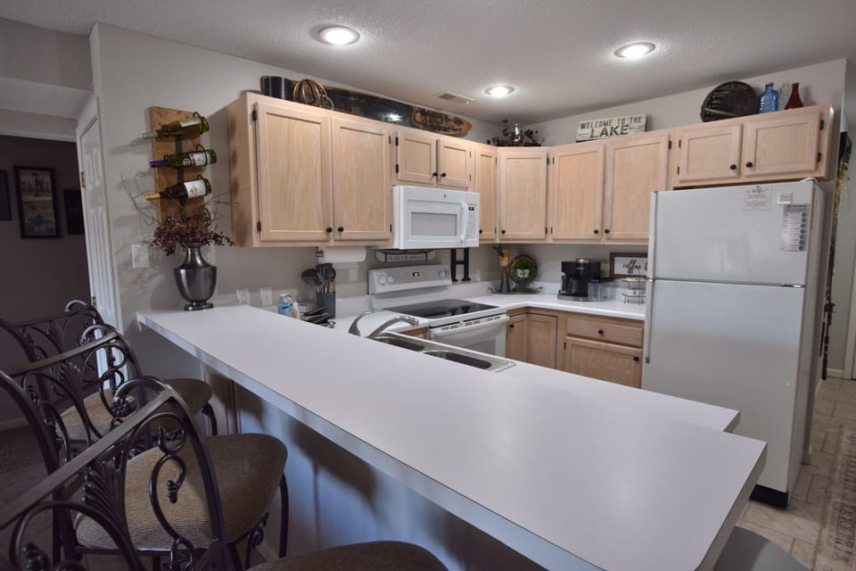 Breakfast bar - Seats 3