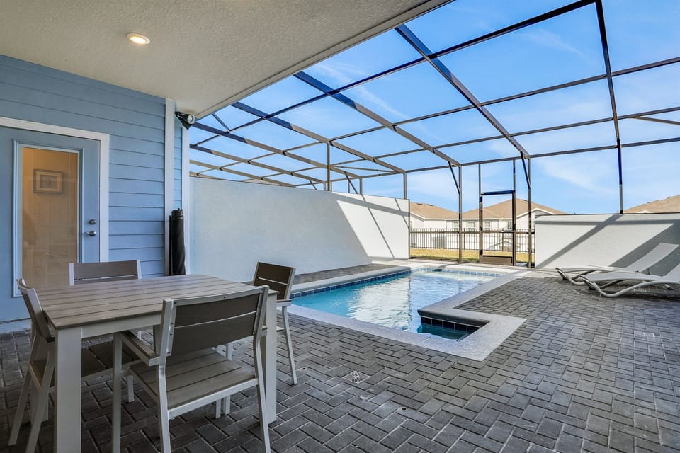 Private pool