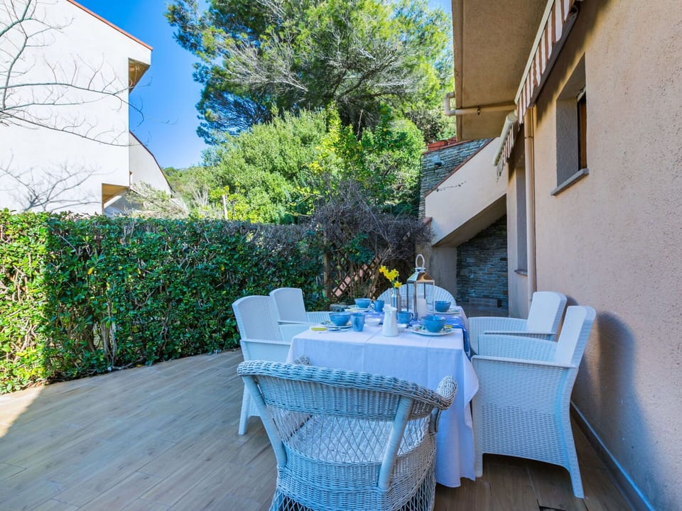 Furniture, Chair, Outdoor Furniture, Home, Table, Shade, Awning, Outdoor Table, Kitchen & Dining Room Table, Flowerpot