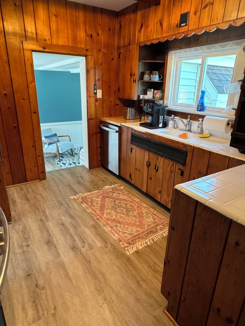 Full kitchen