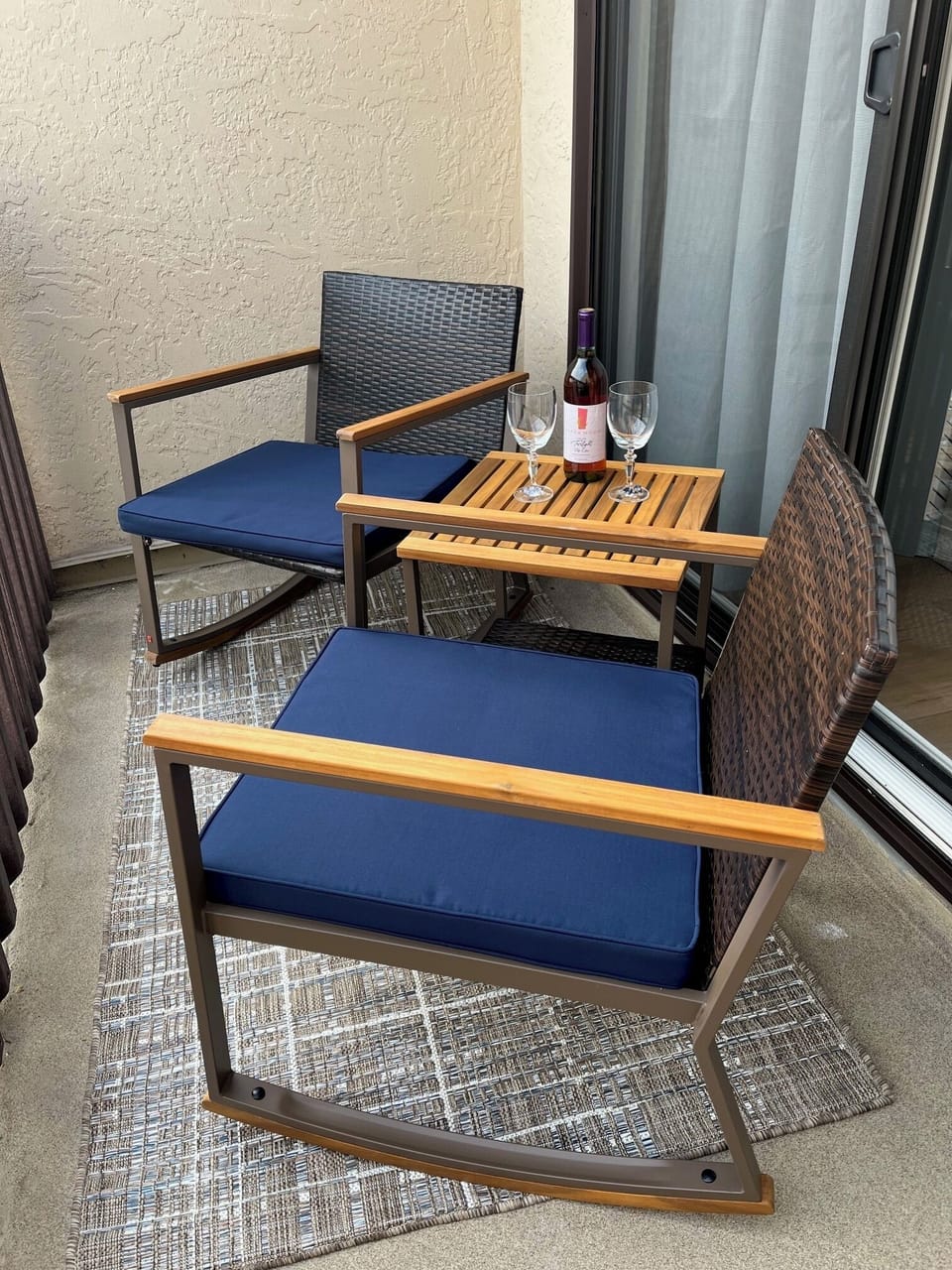Queen 2 Balcony