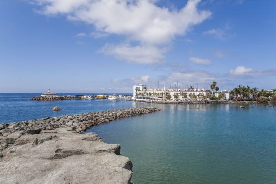 Serene seaside scenery for quiet reflection.