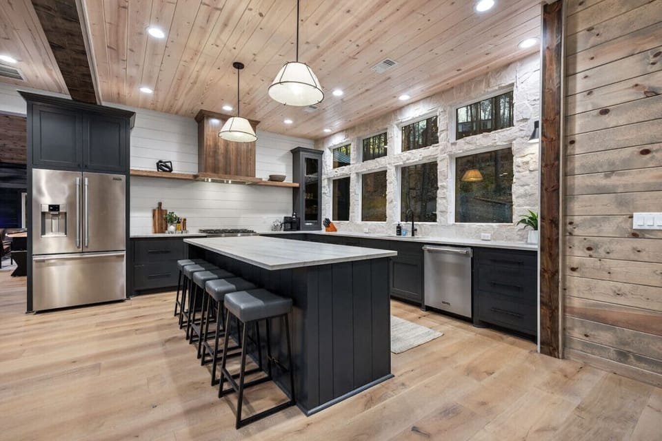 Gourmet Kitchen: Enjoy stylish dining with modern appliances and stunning views of nature!