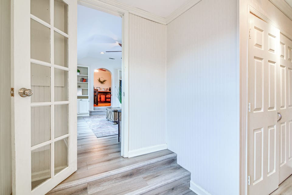 Steps to Laundry Room