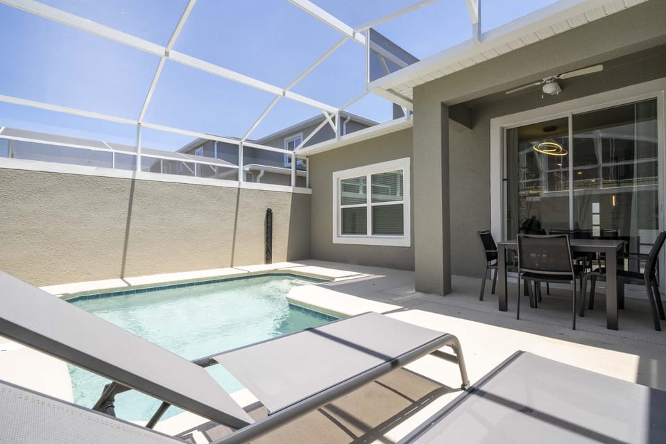Private Pool / Heater