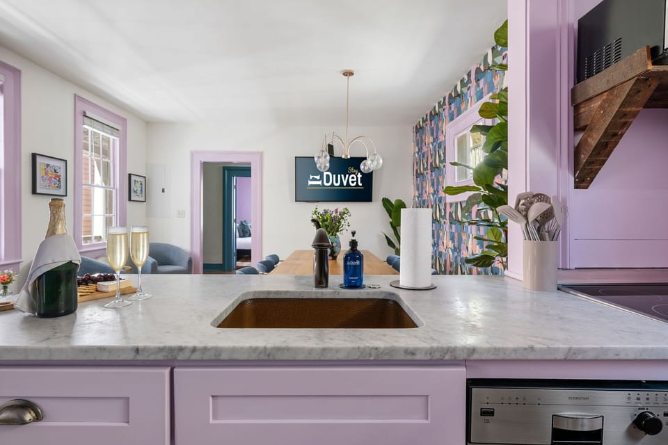 The Cannonball Suite | 1 Block to King Street!