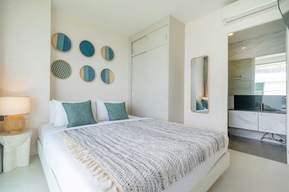 Newly Renovated Full Sea View Apartment in Kamala (14891)