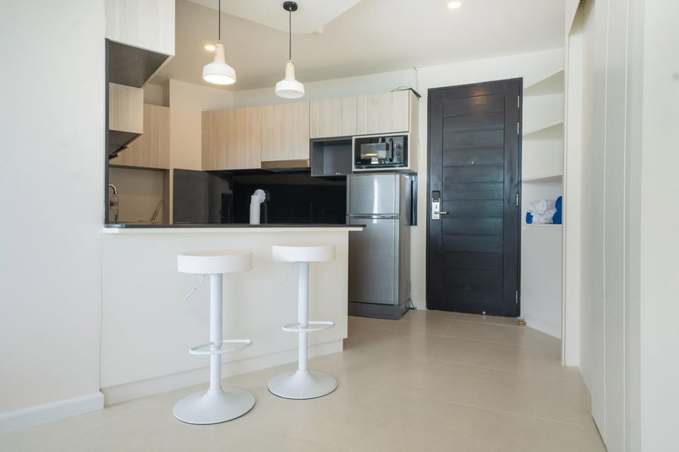 Newly Renovated Full Sea View Apartment in Kamala (14876)