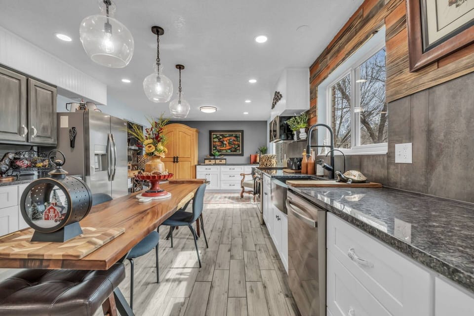 Galley  Kitchen with all the fundamentals you will need to cook your home cooked meals