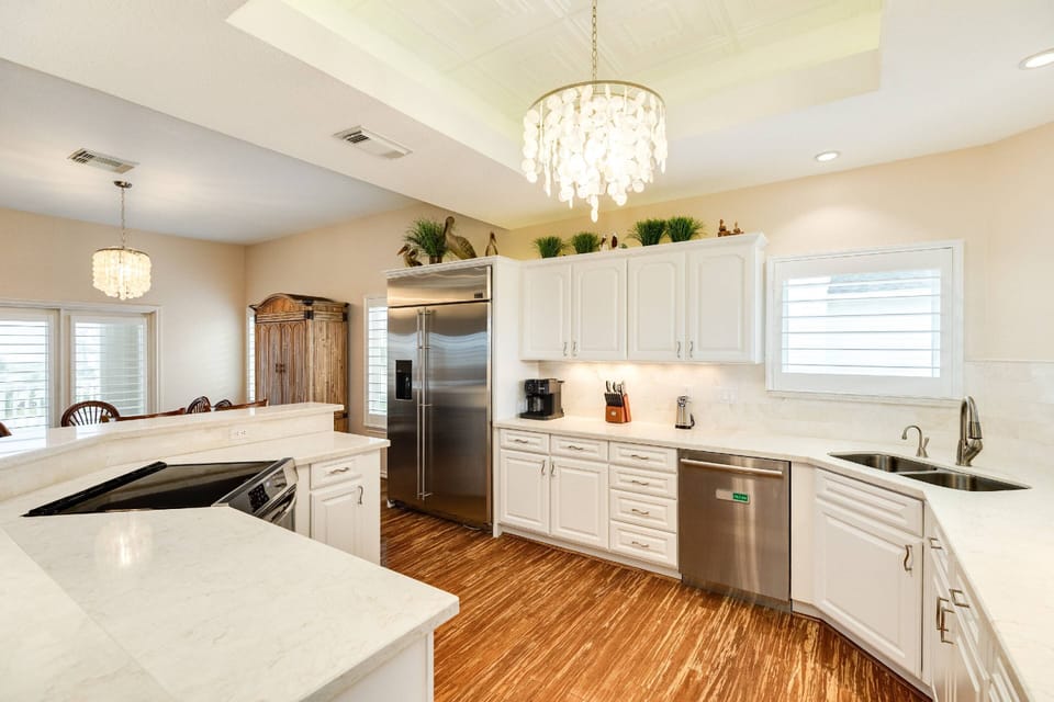 Fully stocked kitchen