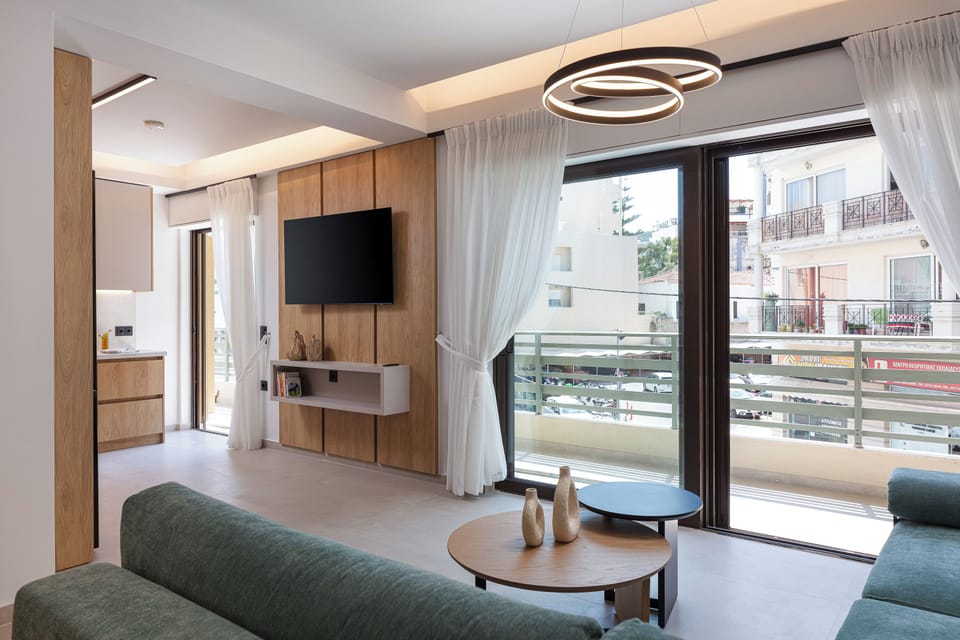 Large glazed door for view in the living room