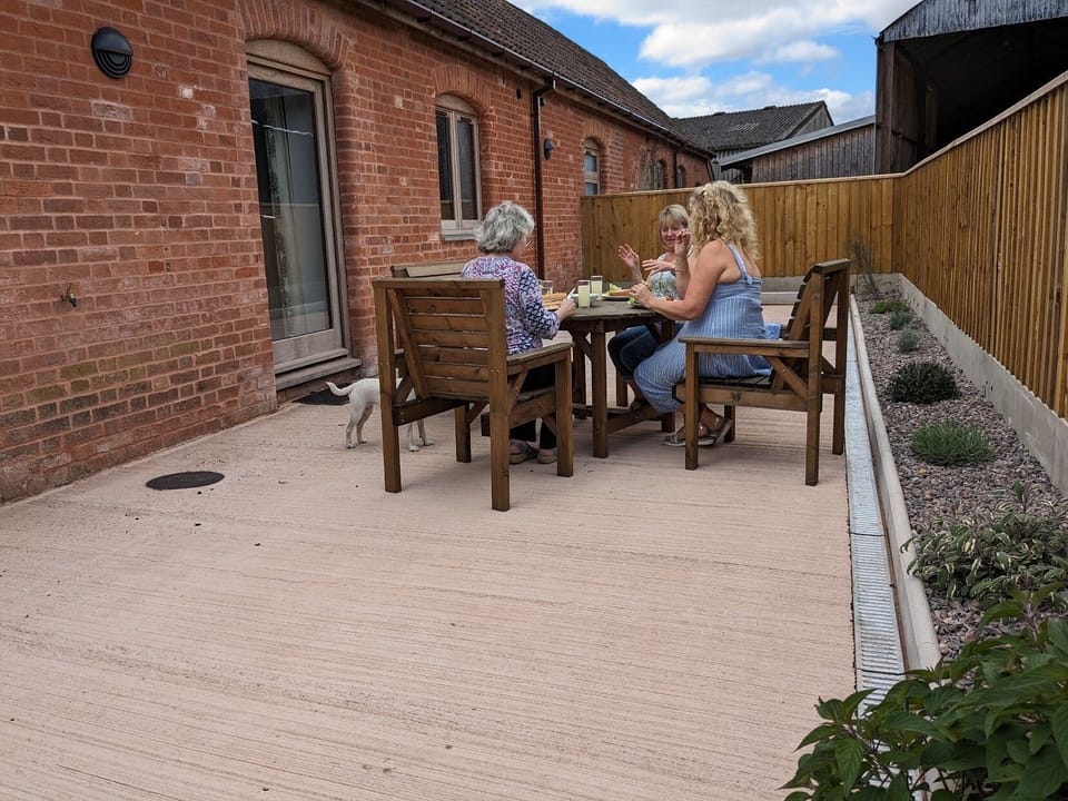 The Parlour alfresco dining in the rear courtyard